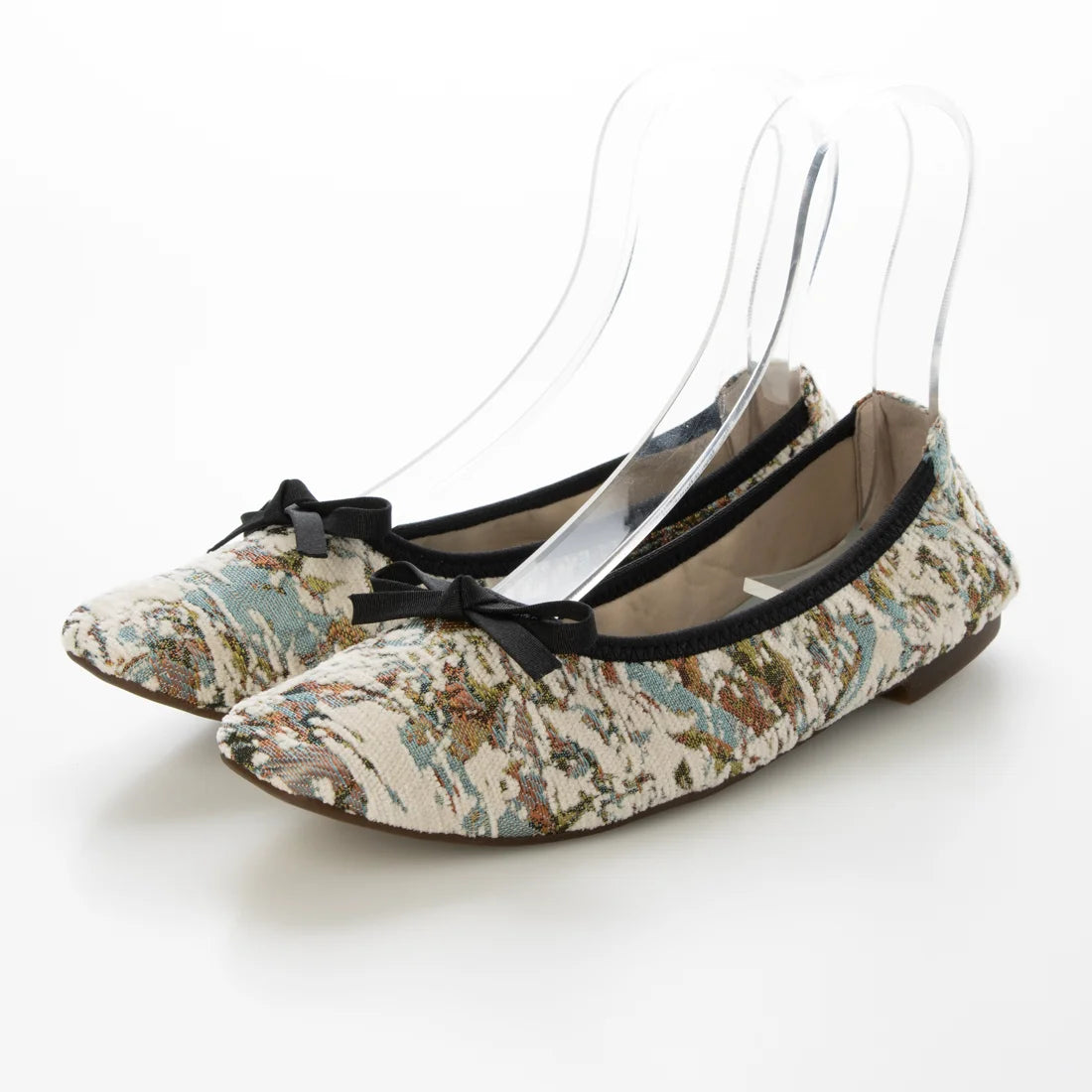 【新品預訂】日本製 Lauf Oletta柔軟褶皺無縫一體式芭蕾舞鞋 (LH109 Ivory Z/C) (象牙色)