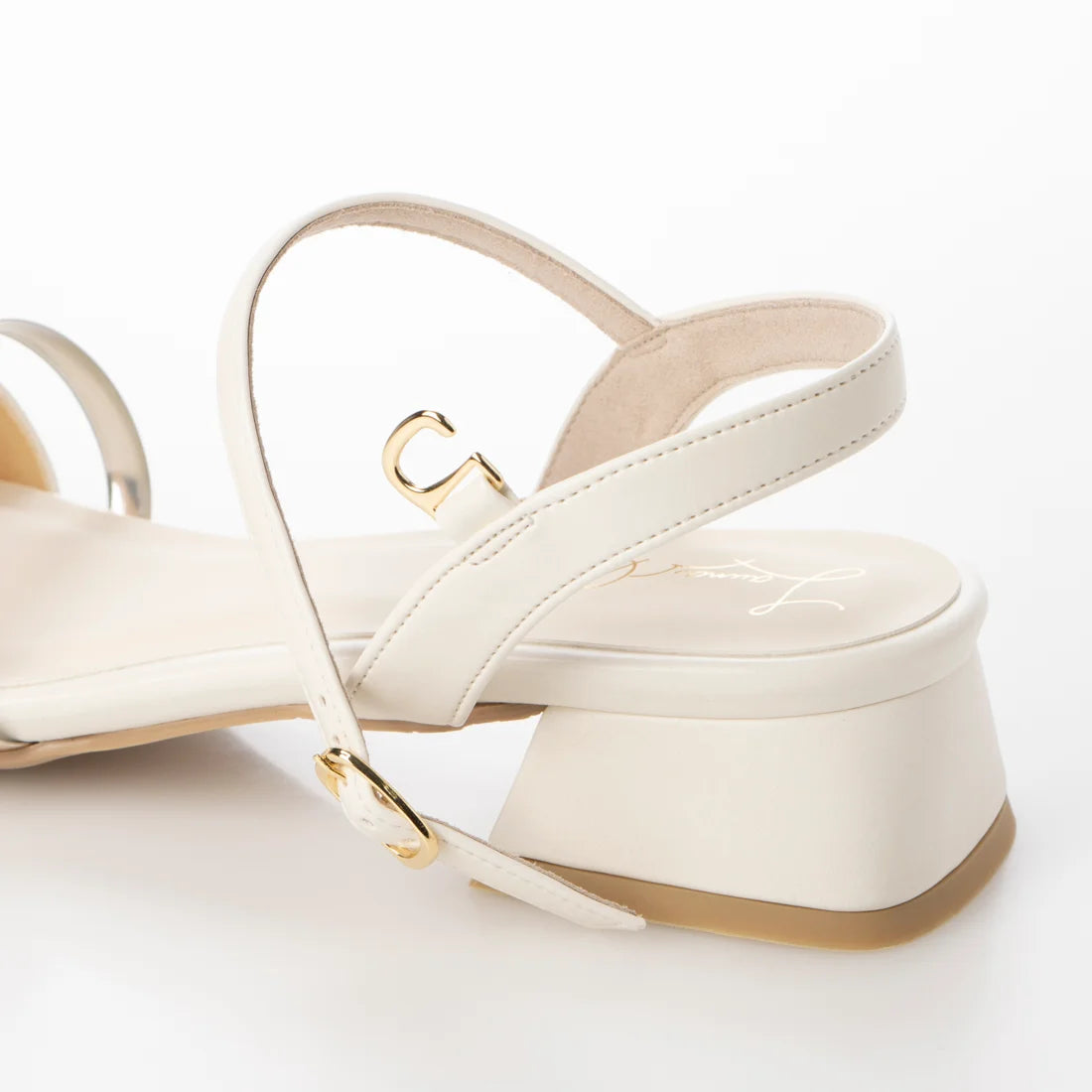 日本製 Launa lea 細方頭綁帶涼鞋 (0521) Ivory