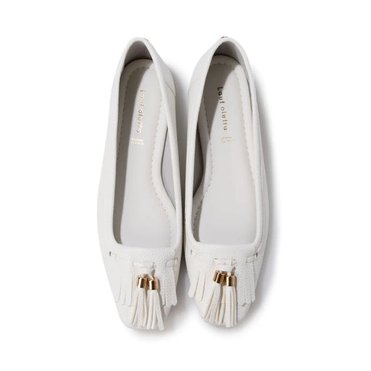 【新品預訂】日本製 Lauf Oletta 防水鑲邊流蘇設計的氣質平底鞋(LRH120 White) (白色)