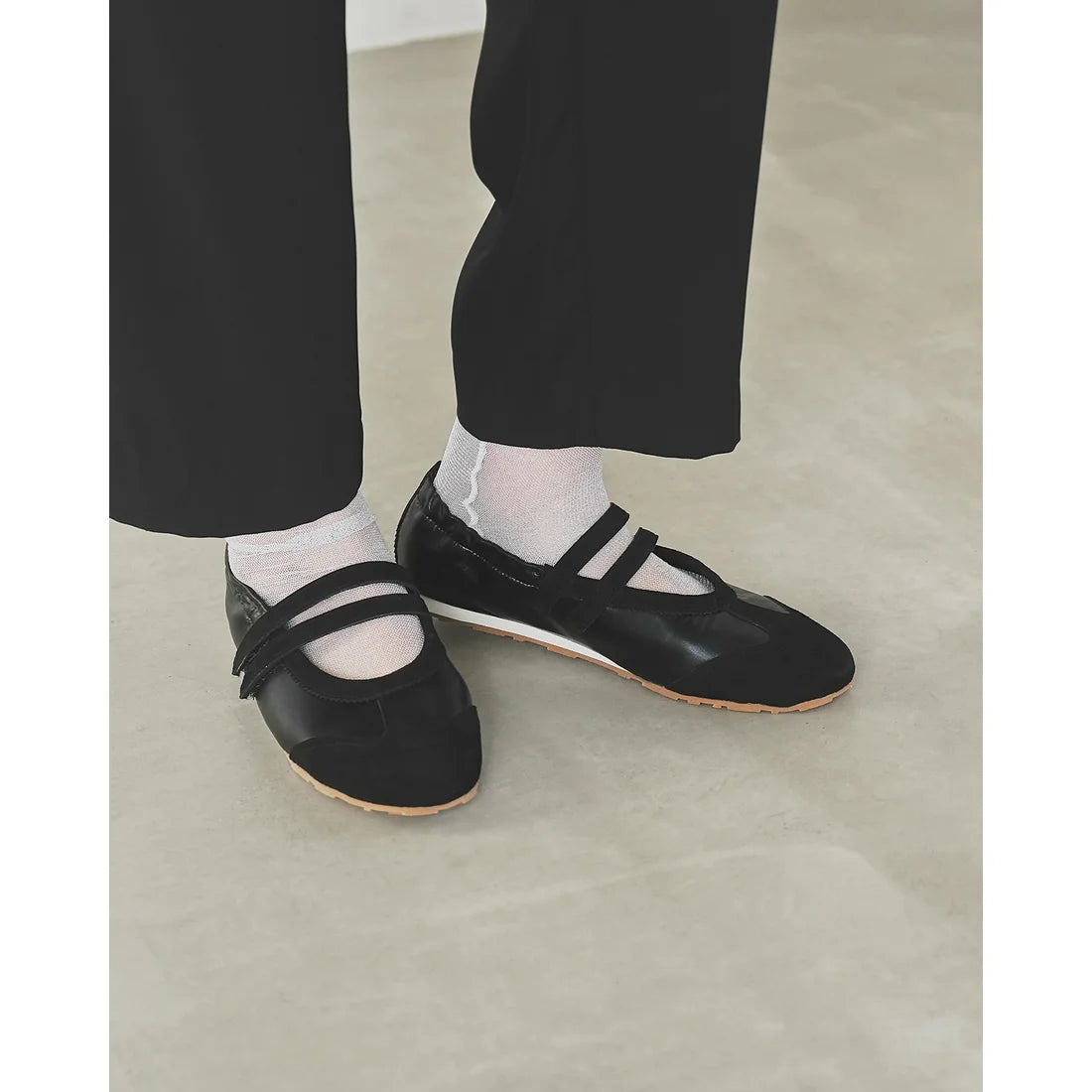 【新品預訂】日本製Emma Francis   彈性褶邊瑪麗珍芭蕾舞鞋(黑色天鵝絨皮革)(09k-NY 101)