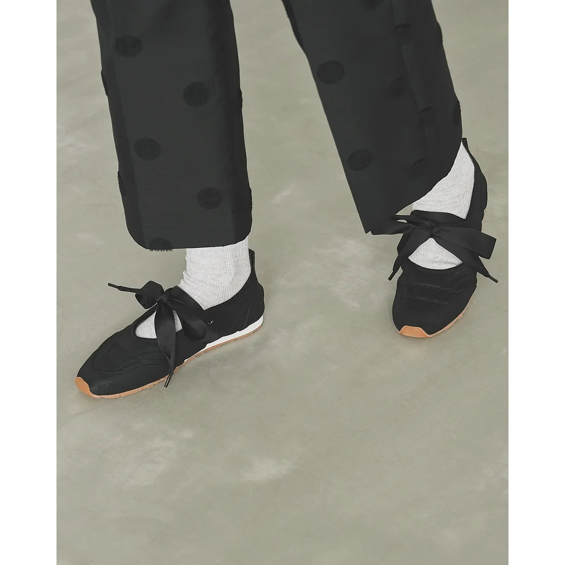 【新品預訂】日本製Emma Francis   繫帶芭蕾舞運動鞋(黑色聚酯)(09l-M 101)