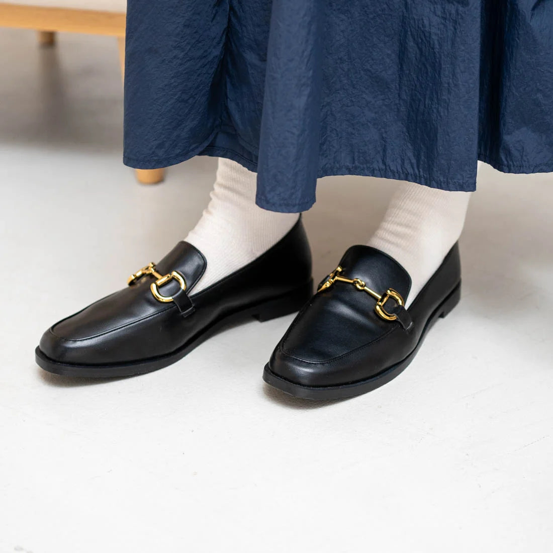 日本製 Launa lea 金色比特樂福鞋 (500) (黑色/Black )