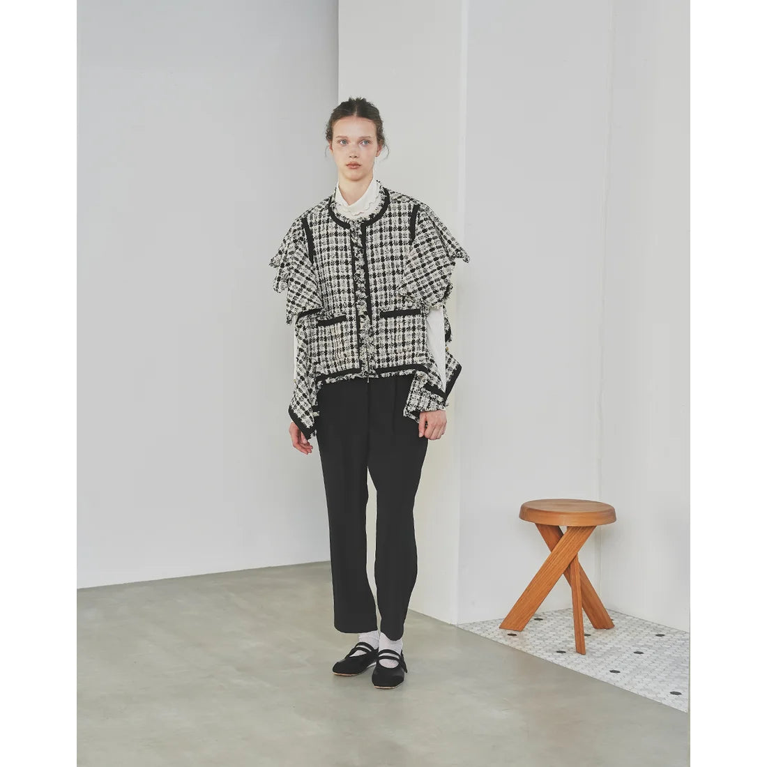 【新品預訂】日本製Emma Francis   彈性褶邊瑪麗珍芭蕾舞鞋(黑色天鵝絨皮革)(09k-NY 101)