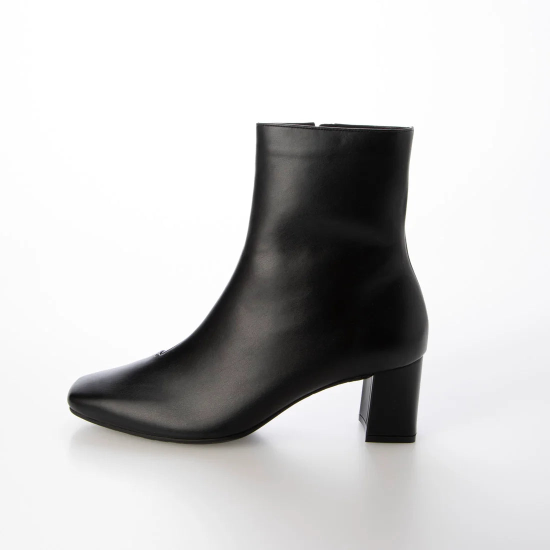 日本製 Launa Lea 6cm方頭短靴 (582)(黑色/Black)