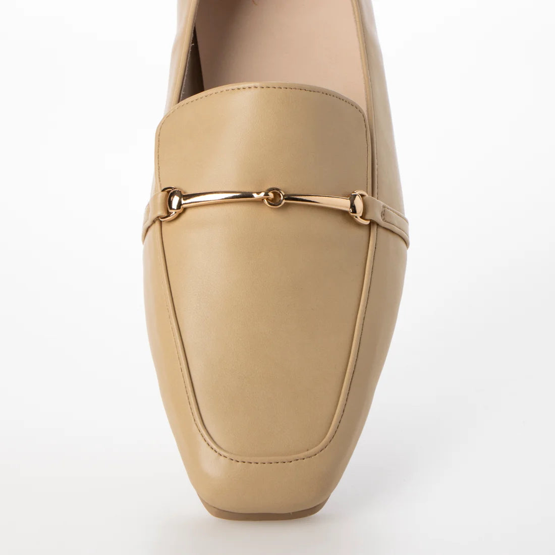 日本製 Launa lea 金扣樂福鞋 (457A) (杏色/L Beige)