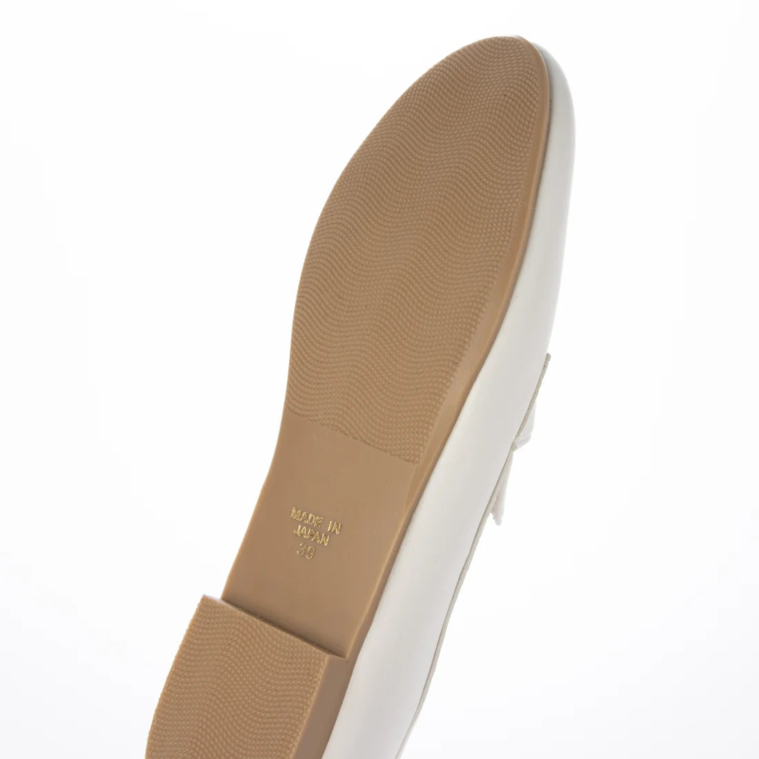 【新品預訂】日本製 潮牌Lucida 防水 白色 Alasia 基本款平底樂福鞋 (LC-104 WHT )