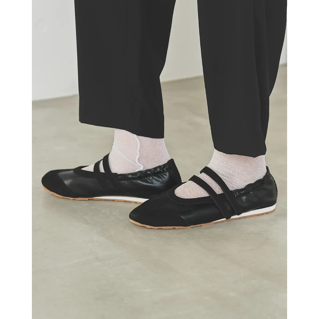 【新品預訂】日本製Emma Francis   彈性褶邊瑪麗珍芭蕾舞鞋(黑色天鵝絨皮革)(09k-NY 101)