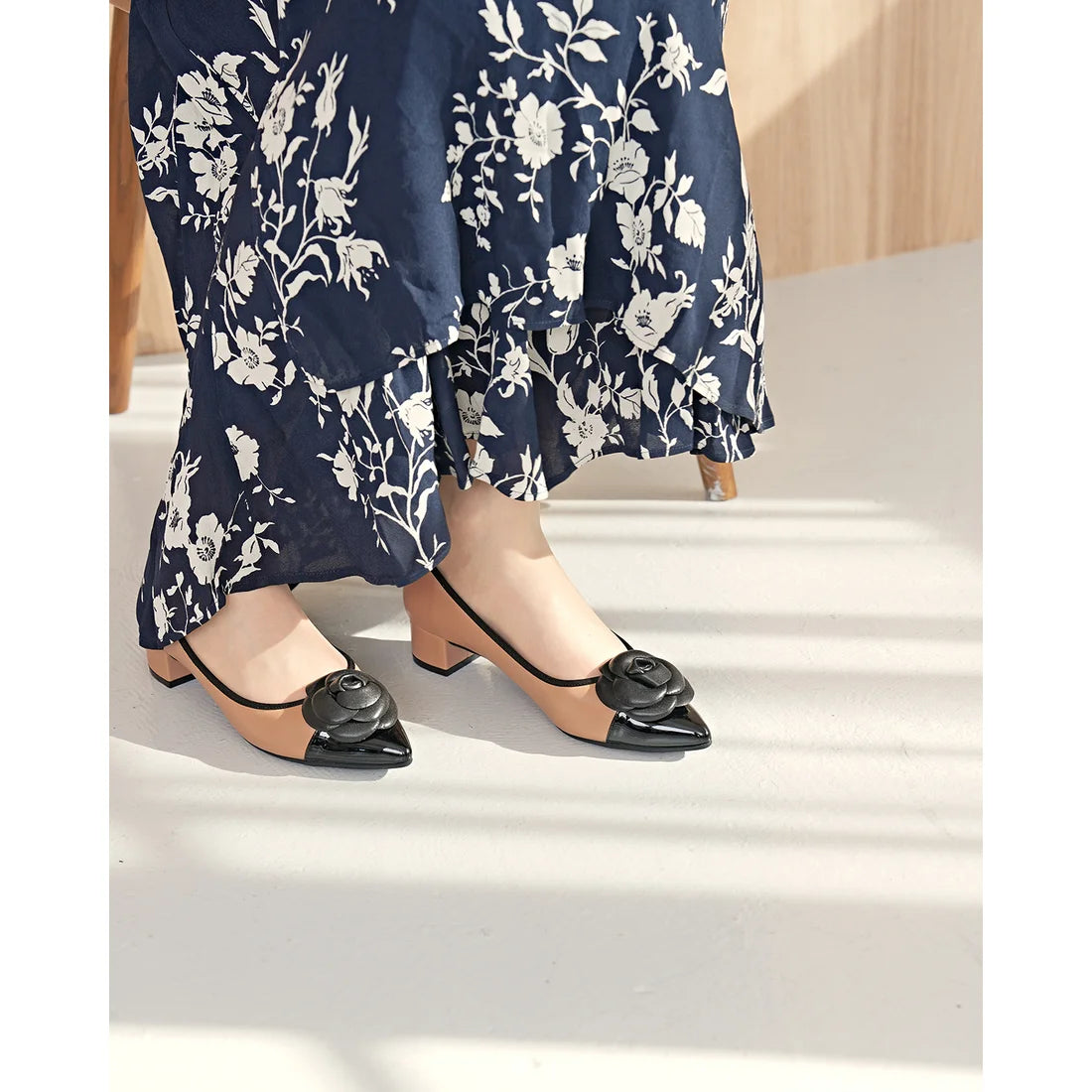 日本製 Emma Francis 胸花 3cm 高跟鞋 (米色光面) 3002c-P 108 BEG