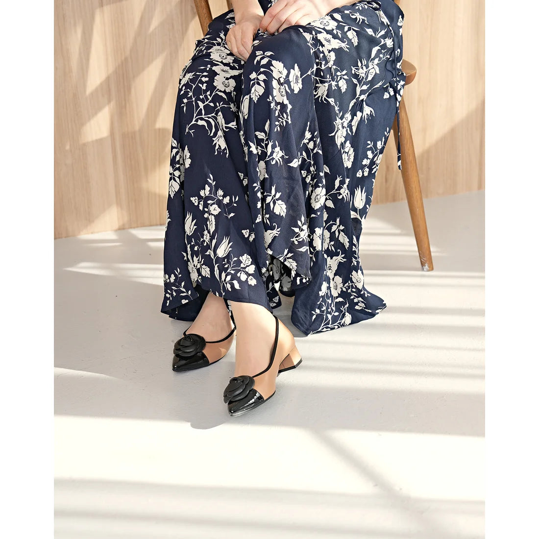 日本製 Emma Francis 胸花 3cm 高跟鞋 (米色光面) 3002c-P 108 BEG