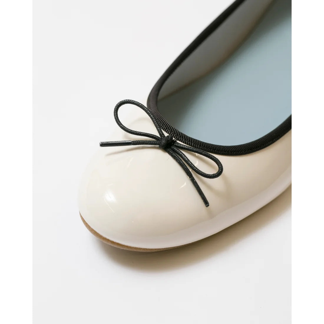 日本製 Emma Francis 圓頭平底芭蕾舞晴雨鞋 (02a-E 158) (White Enamel)(ホワイト エナメル)