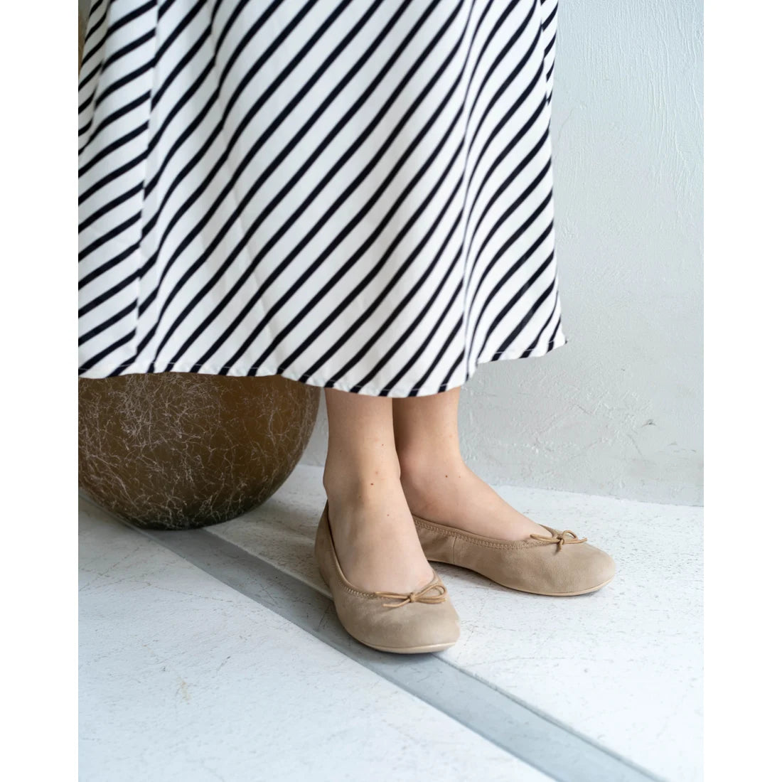 日本製【珍珠色調防水】Emma Francis 真皮 圓頭平底芭蕾舞鞋(02b-L S108)(Beige leather suede)(ベージュ レザースエード)