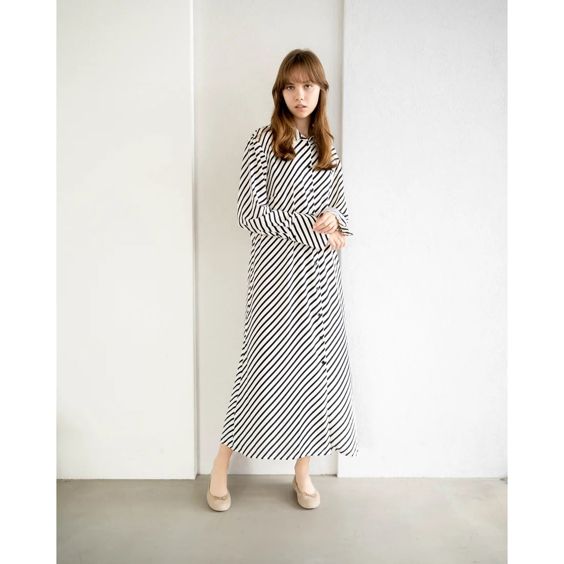 日本製【珍珠色調防水】Emma Francis 真皮 圓頭平底芭蕾舞鞋(02b-L S108)(Beige leather suede)(ベージュ レザースエード)