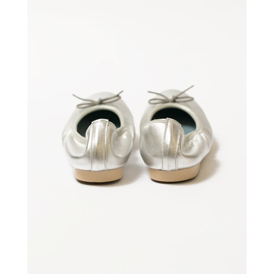 日本製【珍珠色調防水】Emma Francis 真皮 圓頭平底芭蕾舞鞋(02b-L M162)(Silver leather suede)(シルバー レザースエード)
