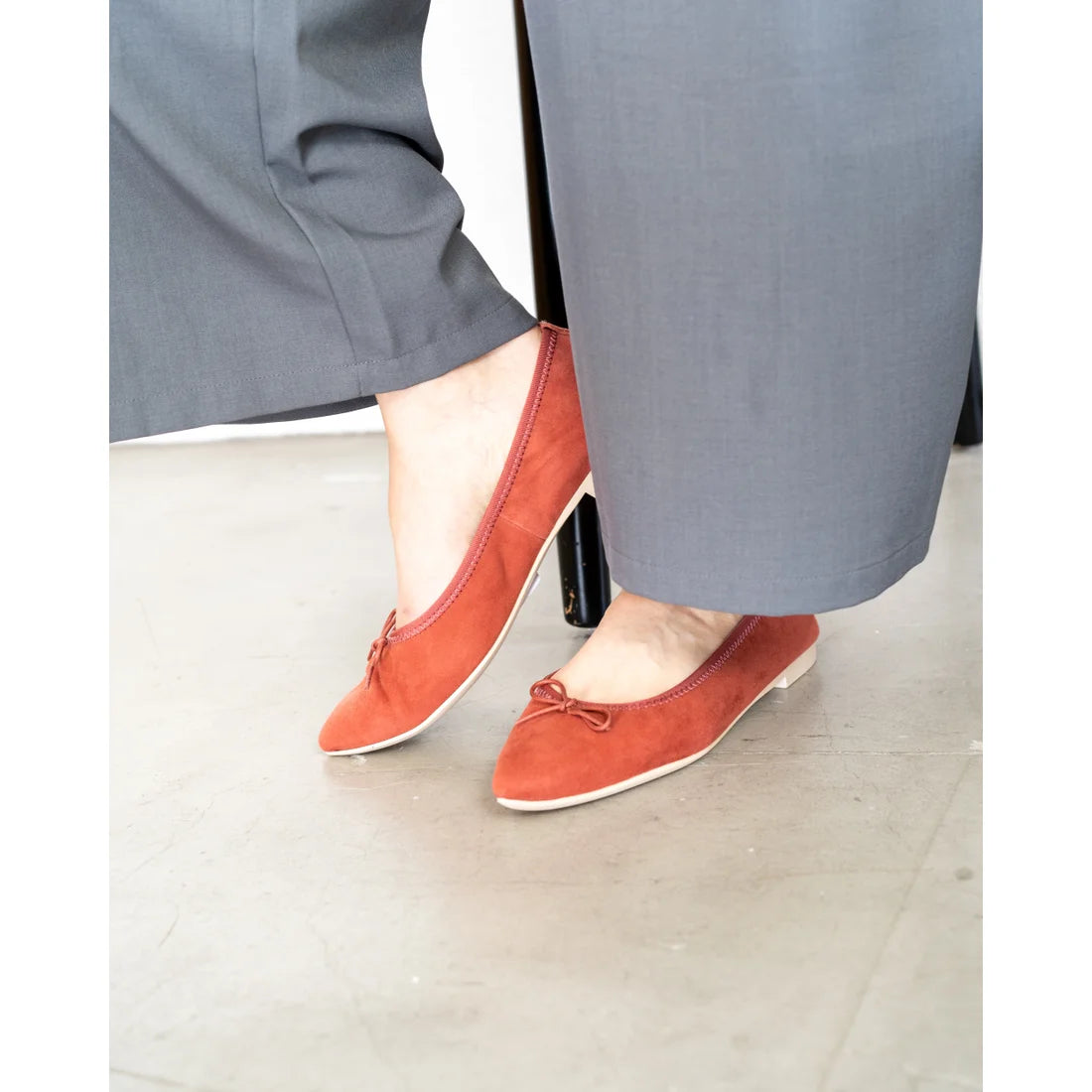 日本製【珍珠色調防水】Emma Francis尖頭平底芭蕾舞鞋(01b-L S129)(orange leather suede)(オレンジ レザースエード)