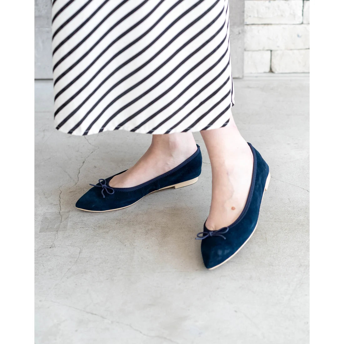 日本製【珍珠色調防水】Emma Francis尖頭平底芭蕾舞鞋(01b-L S117)(Navy leather suede)(ネイビー レザースエード)