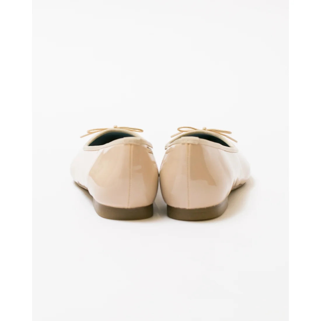 日本製【晴雨兼容】Emma Francis尖頭平底芭蕾舞晴雨鞋(01a-E 108)(Beige enamel) (ベージュ エナメル)