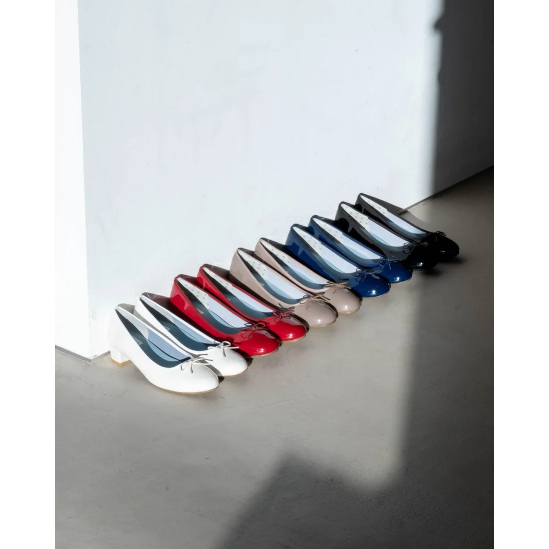 日本製【相容雨天】Emma Francis 圓頭3cm跟芭蕾舞鞋(3001a-E 135)(Red enamel)(レッド エナメル)
