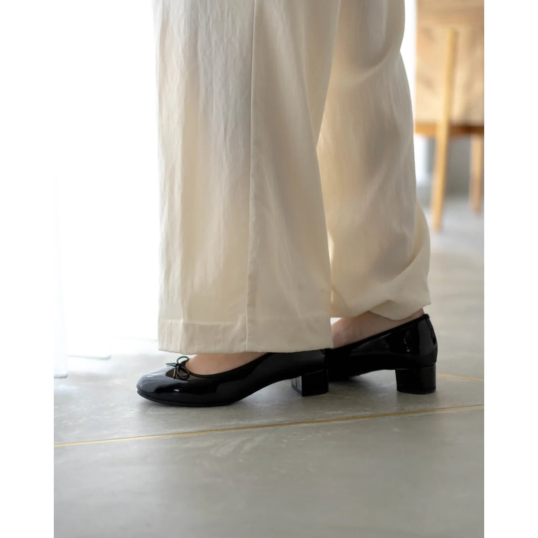 日本製【相容雨天】Emma Francis 圓頭3cm跟芭蕾舞鞋(3001a-E 101)(Black enamel)(ブラック エナメル)