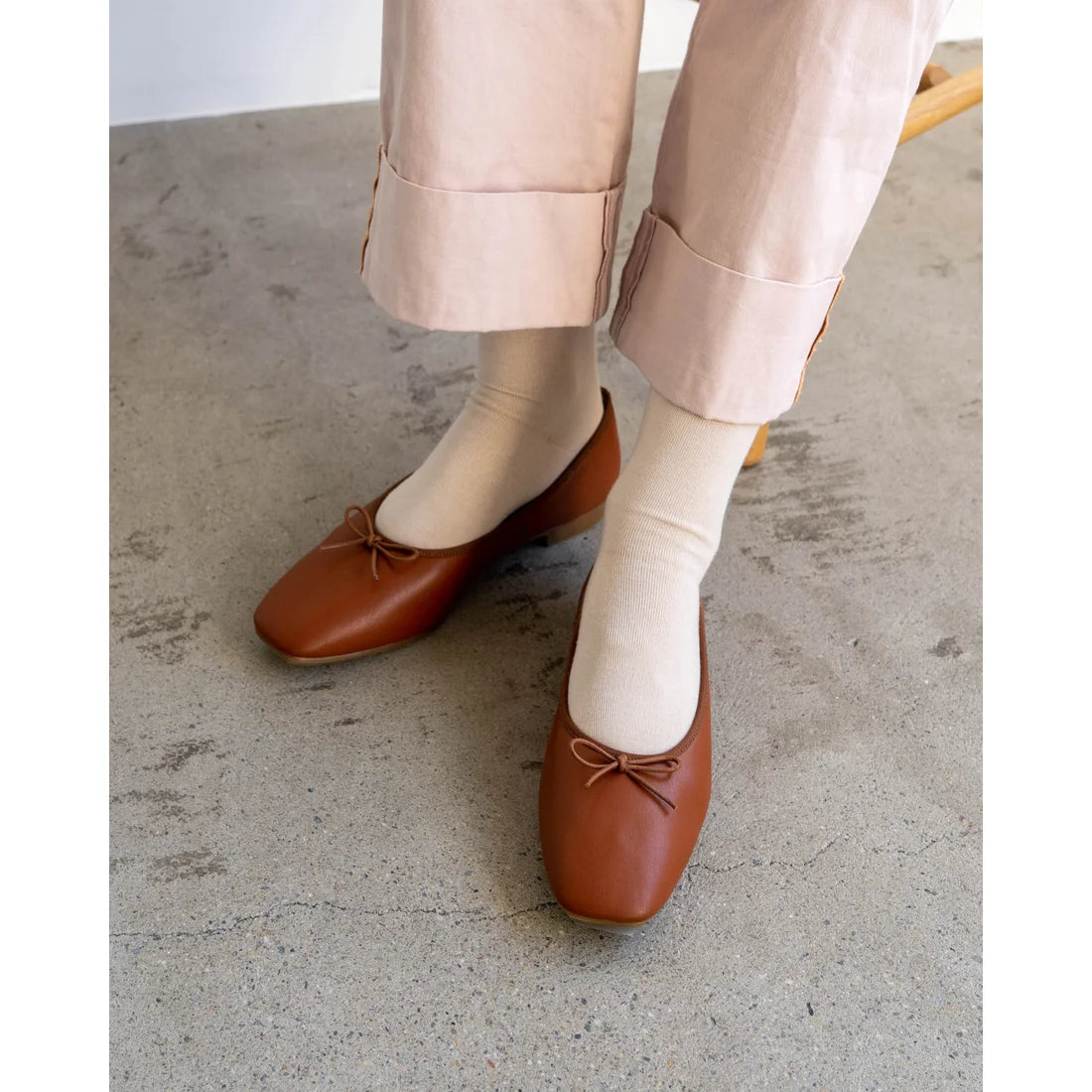 日本製【蘋果皮】【防水】 Emma Francis方頭平底芭蕾舞鞋(03b-AP 186)(Camel Apple Leather Smooth)(キャメル アップルレザースムース)