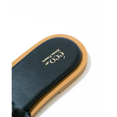 日本製【蘋果皮】【防水】Emma Francis 褶皺厚軟墊鞋墊平底涼鞋 ( 1032a-AP 101 )(Black apple leather)(ブラック アップルレザー)