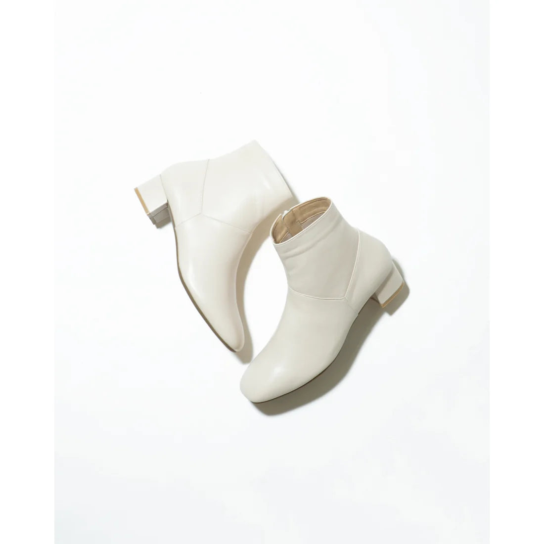 日本製【防水】Emma Francis 4cm素面高跟短靴 (9009a-L 177)(Ivory leather)(アイボリー レザー)的副本