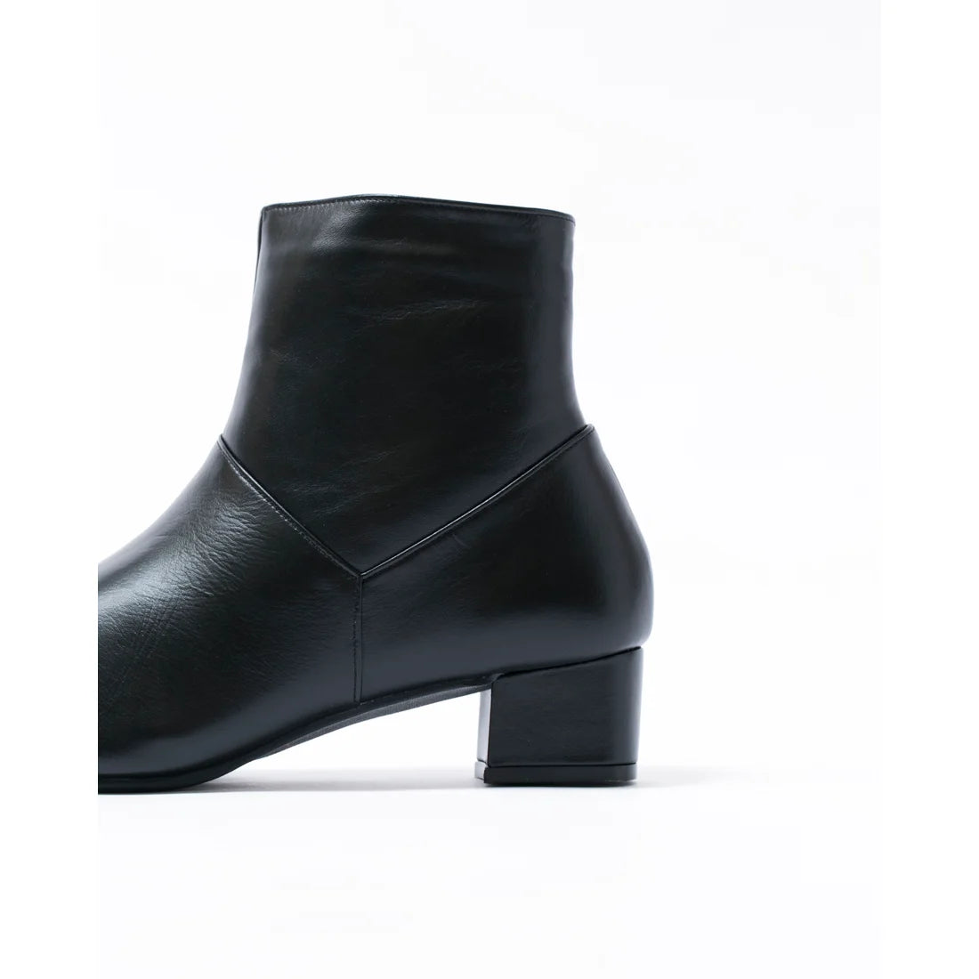 日本製【防水】Emma Francis 4cm素面高跟短靴 (9009a-L 101)(Black leather)(ブラック レザー)