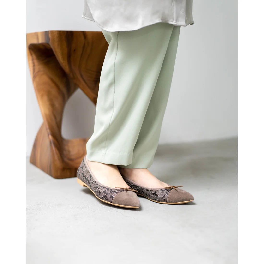 日本製 Emma Francis 平底尖頭蕾絲芭蕾舞鞋(01l-L 155)(Charcoal gray lace)(チャコールグレー レース)