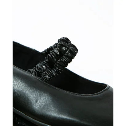 日本製【蘋果皮】【防水】Emma Francis 褶皺腰帶平底鞋 (03j-AP 101)(Black apple leather)(ブラック アップルレザー)