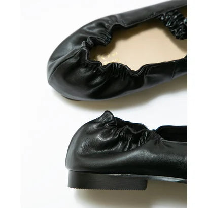 日本製【蘋果皮】【防水】Emma Francis 褶皺腰帶平底鞋 (03j-AP 101)(Black apple leather)(ブラック アップルレザー)