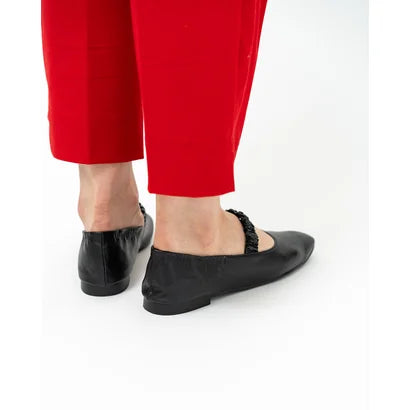 日本製【蘋果皮】【防水】Emma Francis 褶皺腰帶平底鞋 (03j-AP 101)(Black apple leather)(ブラック アップルレザー)