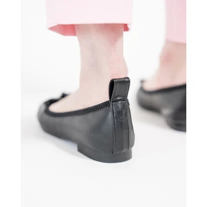 日本製【蘋果皮】【防水】Emma Francis 平底彈性芭蕾舞鞋 ( 03m-AP 101 )(Black apple leather)(ブラック アップルレザー)