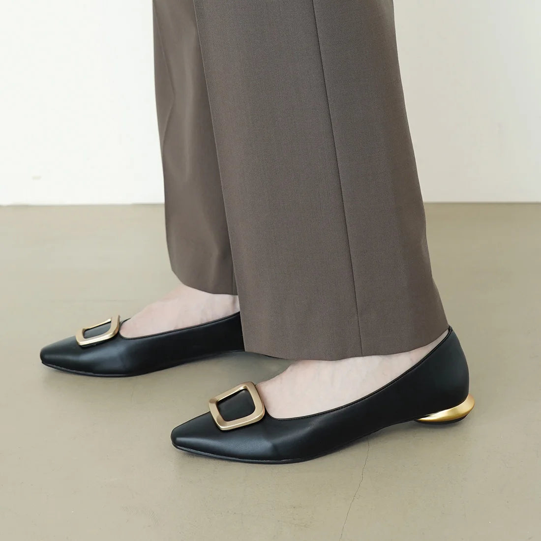 日本製 Launa lea 方扣平底樂福鞋( 576 ) (黑色/Black)