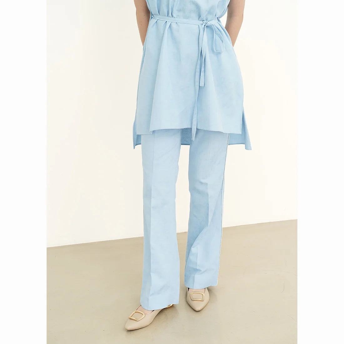 日本製 Launa Lea 方形扣環平底高跟鞋 (576) (L 米色 / L Beige)