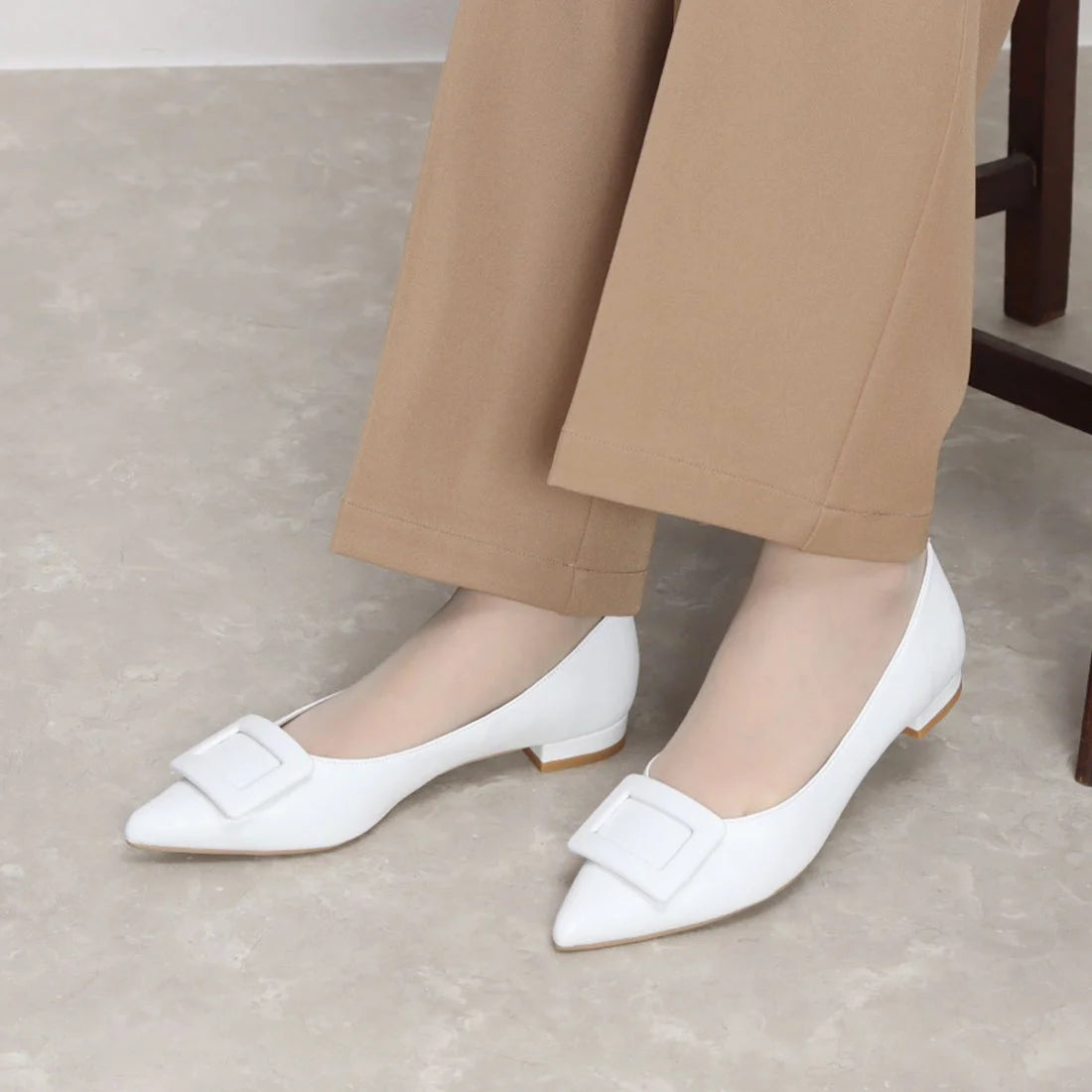 日本製 Launa lea 帶扣尖頭高跟鞋 (0459) Ivory