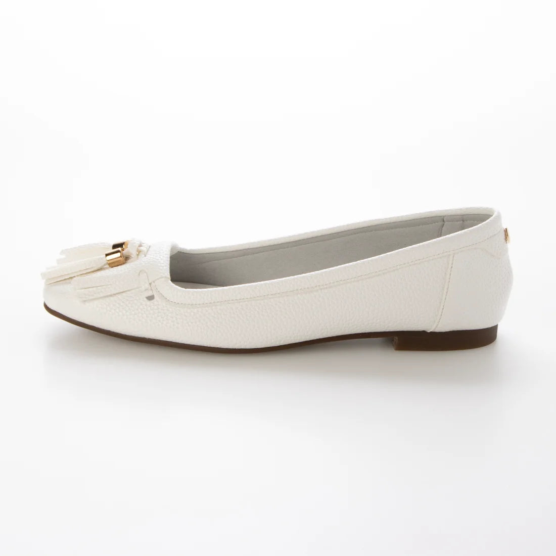 【新品預訂】日本製 Lauf Oletta 防水鑲邊流蘇設計的氣質平底鞋(LRH120 White) (白色)
