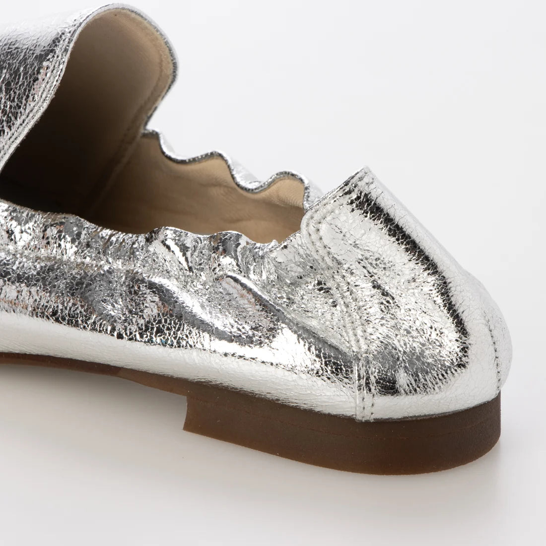【新品預訂】日本製 Lauf Oletta  [All Weather] 全天候 柔軟褶皺平底鞋（LRP143 SILVER）