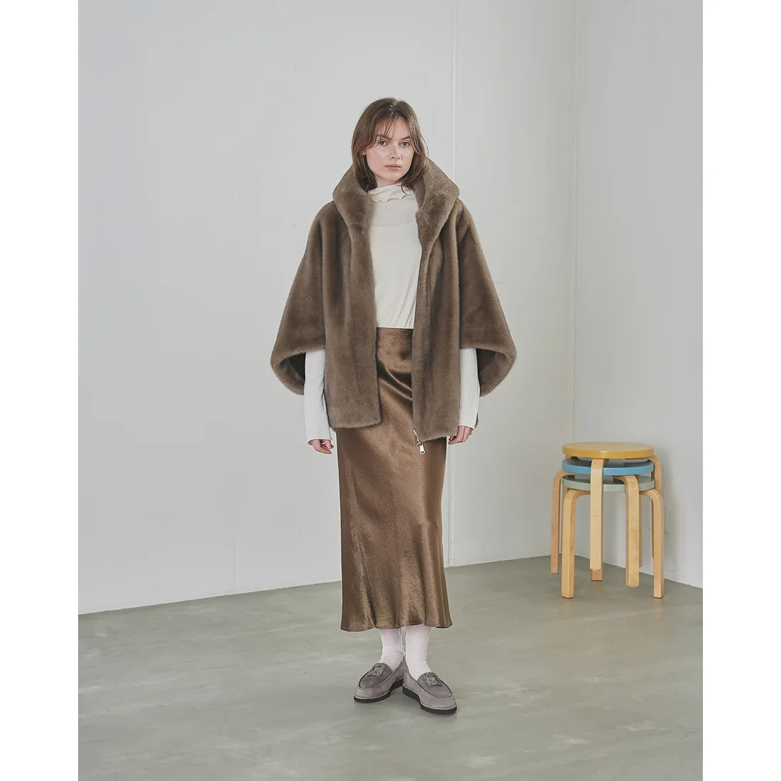 【新品預訂】日本製Emma Francis   [雨天應對] 防水 內側柔軟仿毛 寶石樂福鞋（灰色絨面革）(2002g-S 153)GRY