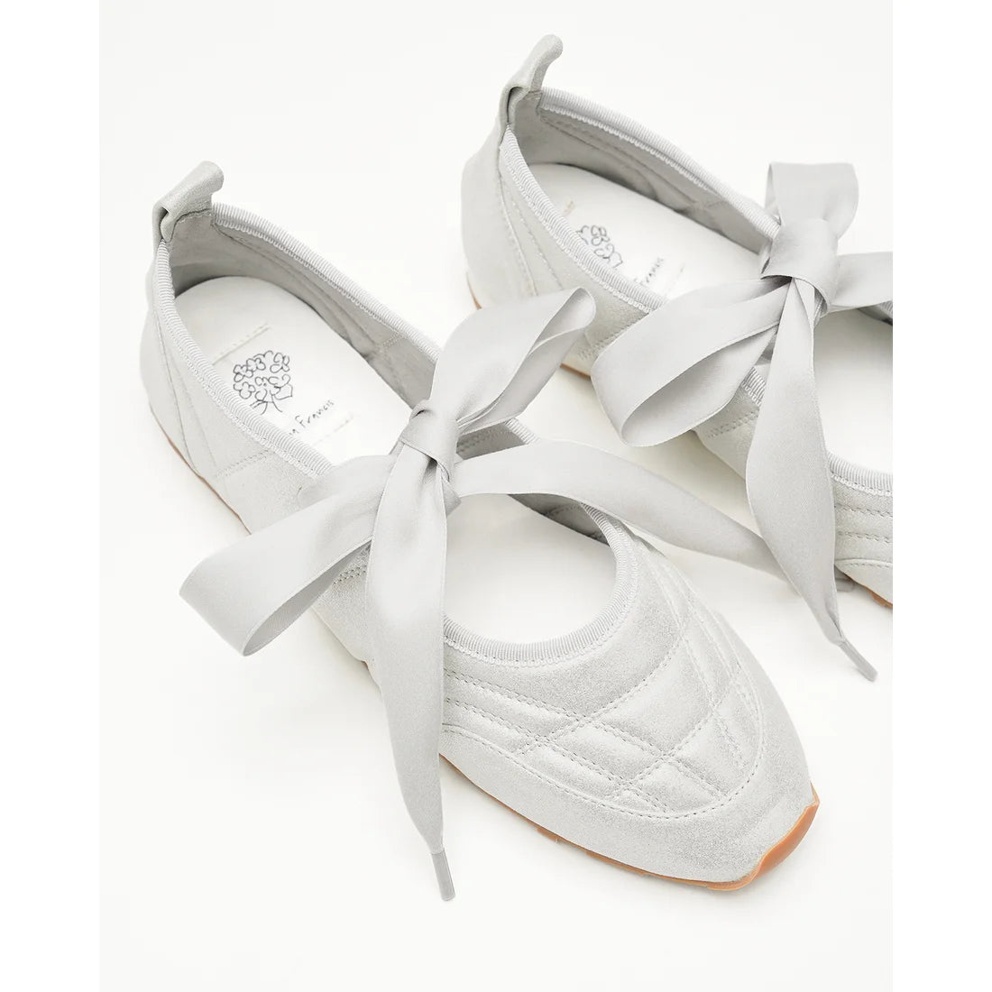 【新品預訂】日本製Emma Francis   繫帶芭蕾舞運動鞋（銀色聚酯）(09l-M 162)