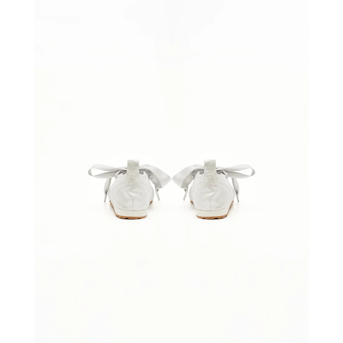 【新品預訂】日本製Emma Francis   繫帶芭蕾舞運動鞋（銀色聚酯）(09l-M 162)