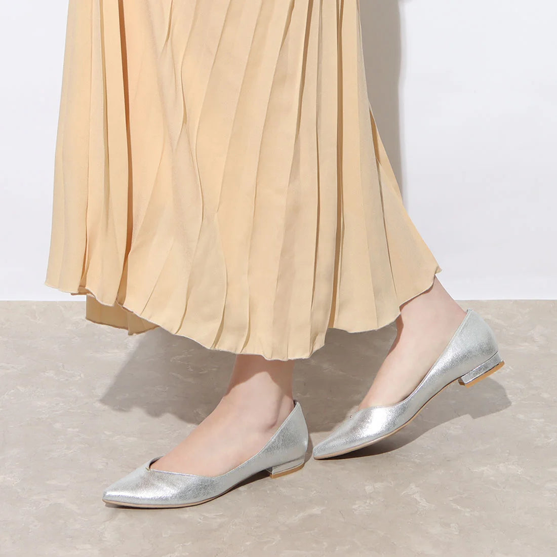 日本製 Launa lea 側切平跟高跟鞋 (492) ( 象牙色／Ivory )