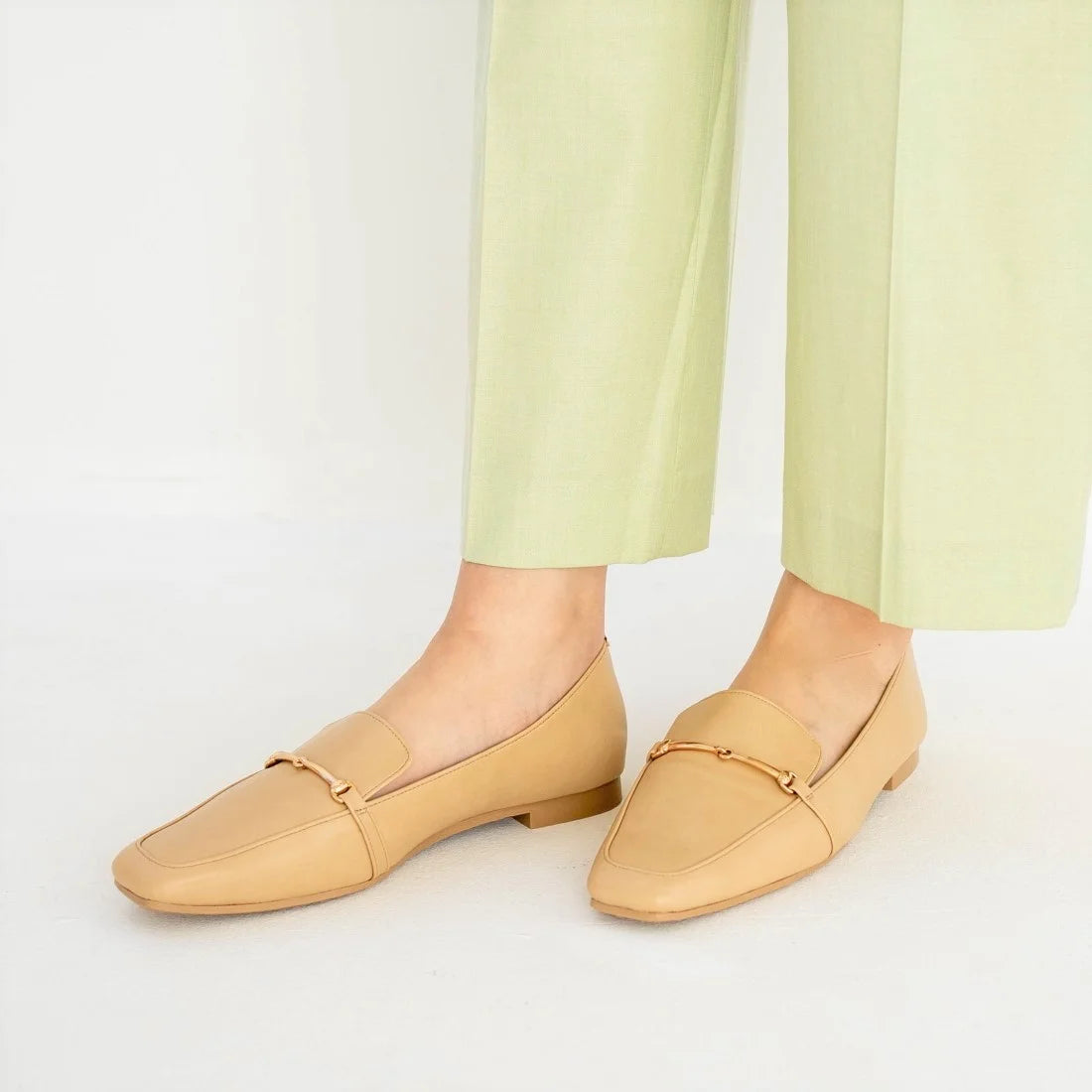 日本製 Launa Lea 時尚金扣配飾 Loafer (0457) Ivory