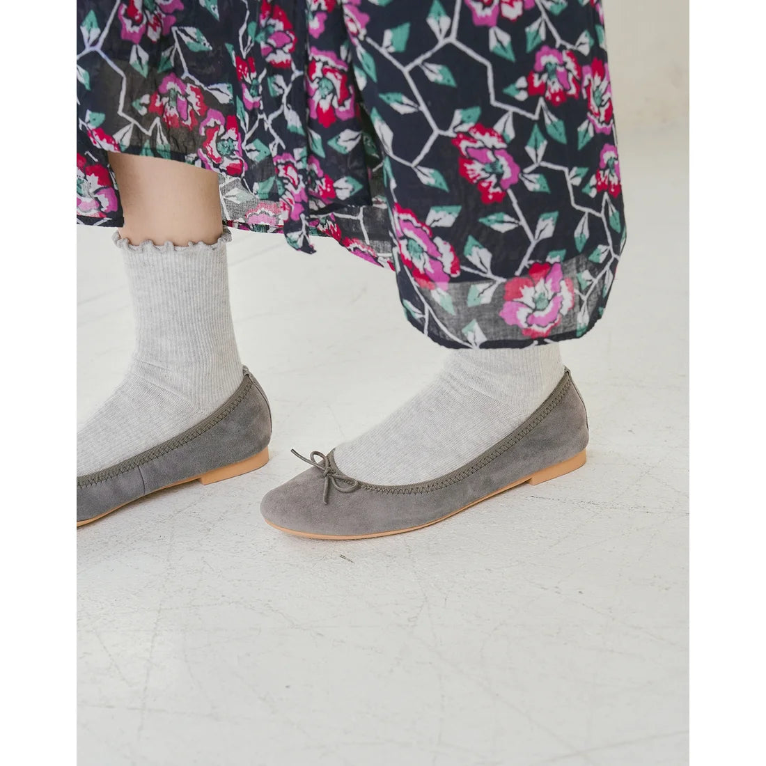 日本製【珍珠色調防水】Emma Francis 真皮 圓頭平底芭蕾舞鞋(02b-L S154)(Dark gray leather suede)（ダークグレー レザースエード）