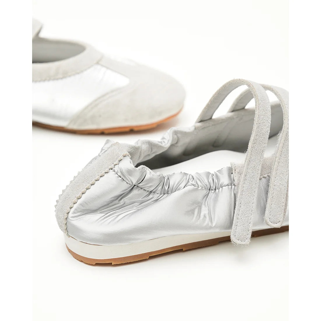 【新品預訂】日本製Emma Francis   彈性褶邊瑪麗珍芭蕾舞鞋（銀色天鵝絨皮革）(09k-NY 162)