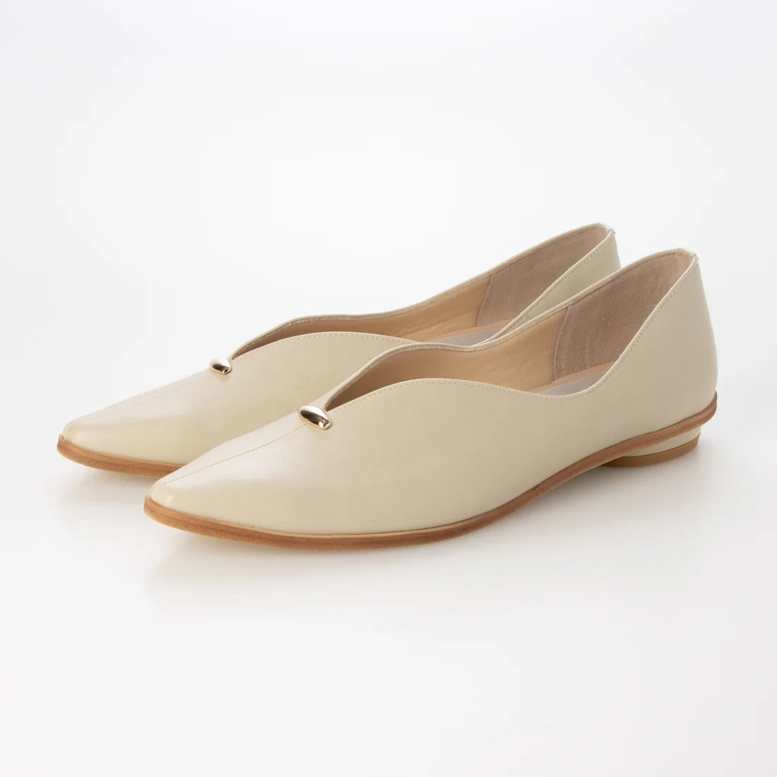 【新品預訂】日本製 Lauf Oletta  [All Weather] 全天候 蝴蝶剪裁小金屬扣平底鞋（LRP154 IVORY）(象牙色)