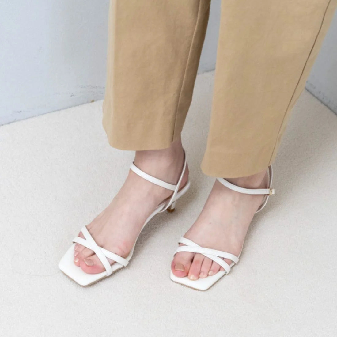 日本製 Launa Lea 雙交叉帶鞋跟涼鞋 (0517) Silver