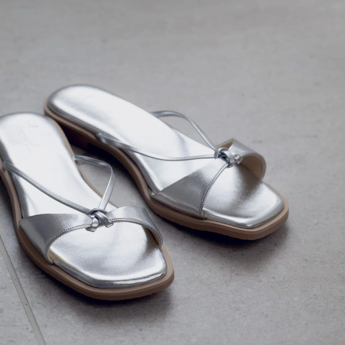 日本製 Launa Lea 設計方頭涼鞋 (0525) Silver