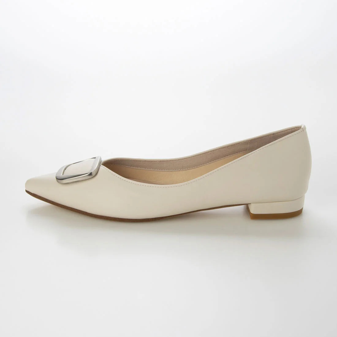 【新品預訂】日本製 Lauf Oletta [All Weather] 全天候 防水尖頭金扣平底鞋（LRH127 Ivory) (象牙色)