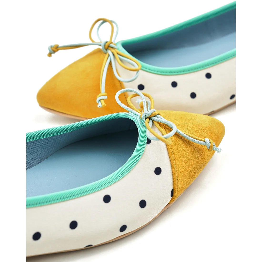 【新品預訂】日本製Emma Francis 圓點圖案平底芭蕾舞鞋（白色圓點圖案）(01l-PE 603)