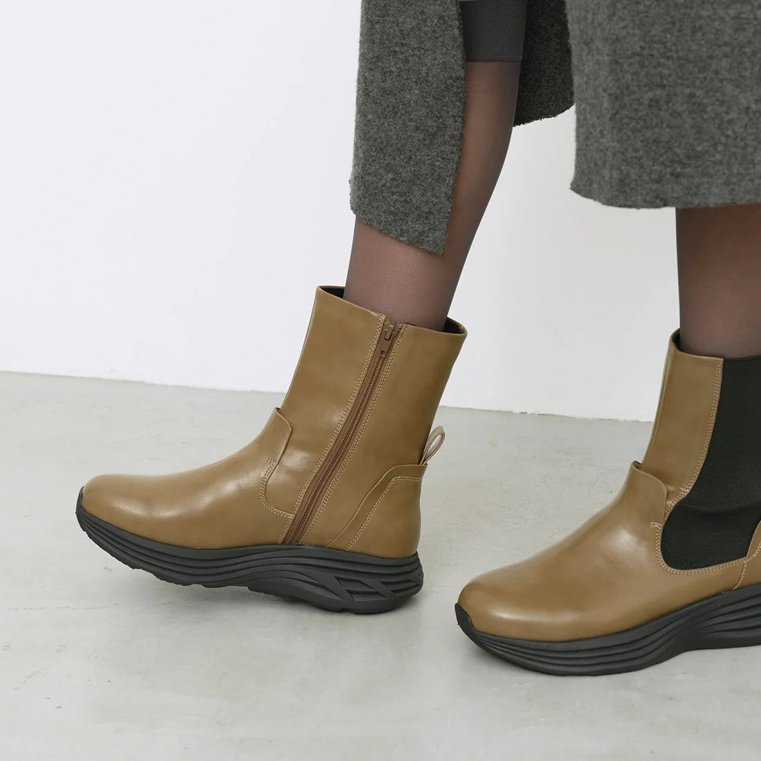【新品預訂】日本 Lauf Oletta 4cm 輕質厚底側高短靴 (L156 Khaki)(卡其色)