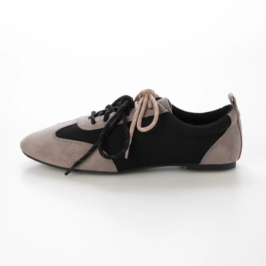 【新品預訂】日本製 Lauf Oletta 雙色混搭鞋帶輕盈運動鞋 (LP147 Black-S/C) (黑色)